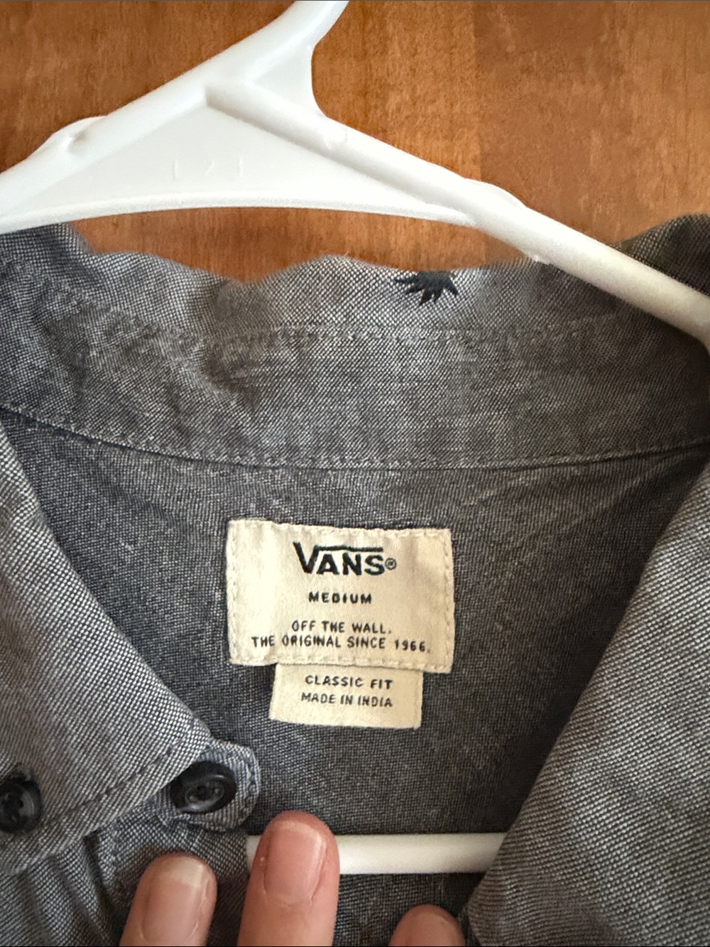 Vans - Picture 2 of 5